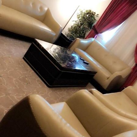 Sixty Three Hotel Suites Riyadh Bagian luar foto